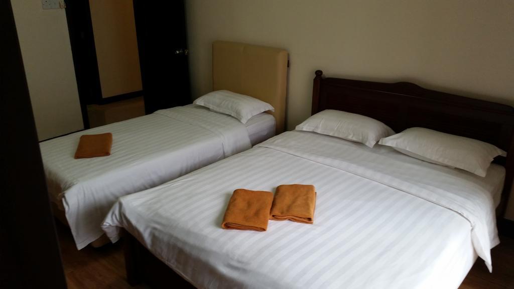 Marina Court Kota Kinabalu- Bigger Group Stay Together- 6 Bedroom Apartments Rum bild