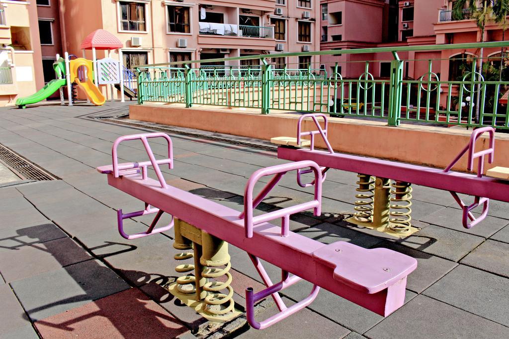 Marina Court Kota Kinabalu- Bigger Group Stay Together- 6 Bedroom Apartments Exteriör bild