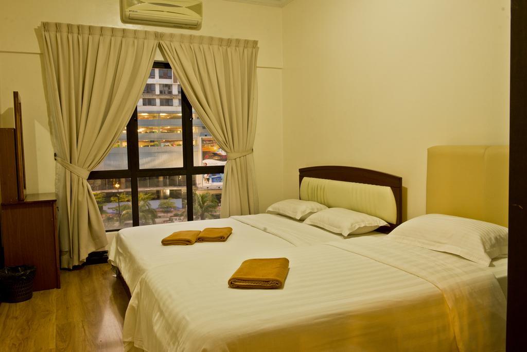 Marina Court Kota Kinabalu- Bigger Group Stay Together- 6 Bedroom Apartments Exteriör bild