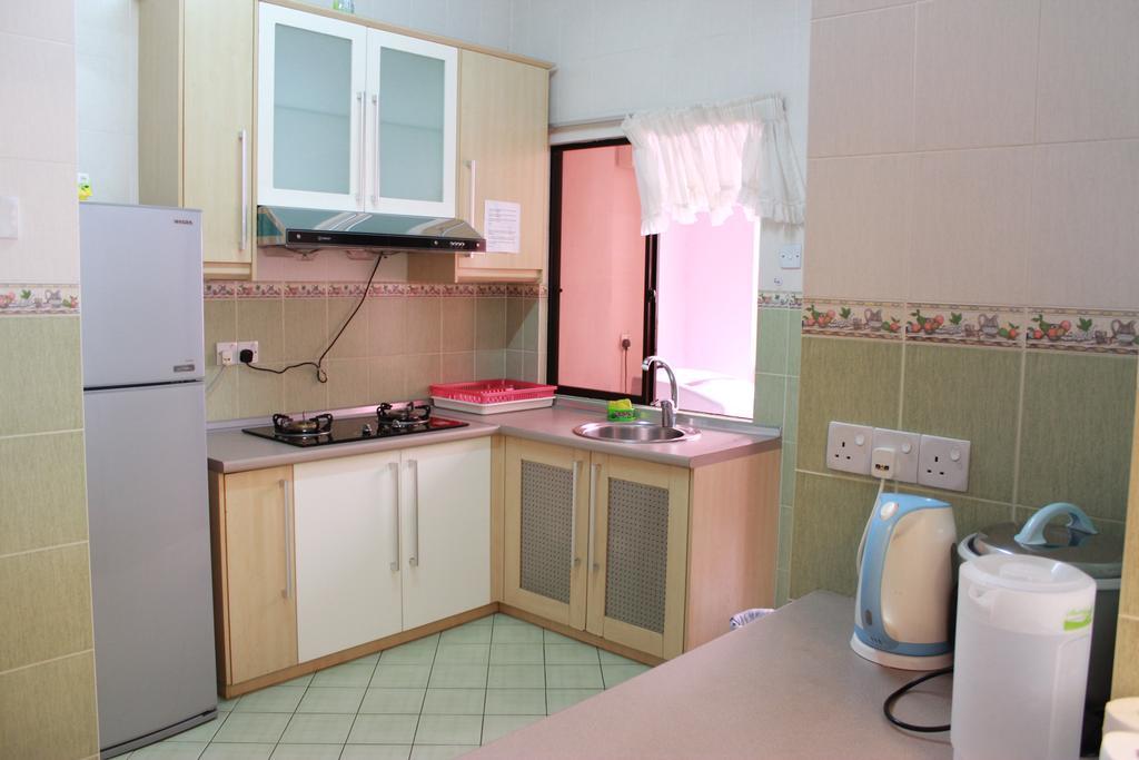 Marina Court Kota Kinabalu- Bigger Group Stay Together- 6 Bedroom Apartments Exteriör bild