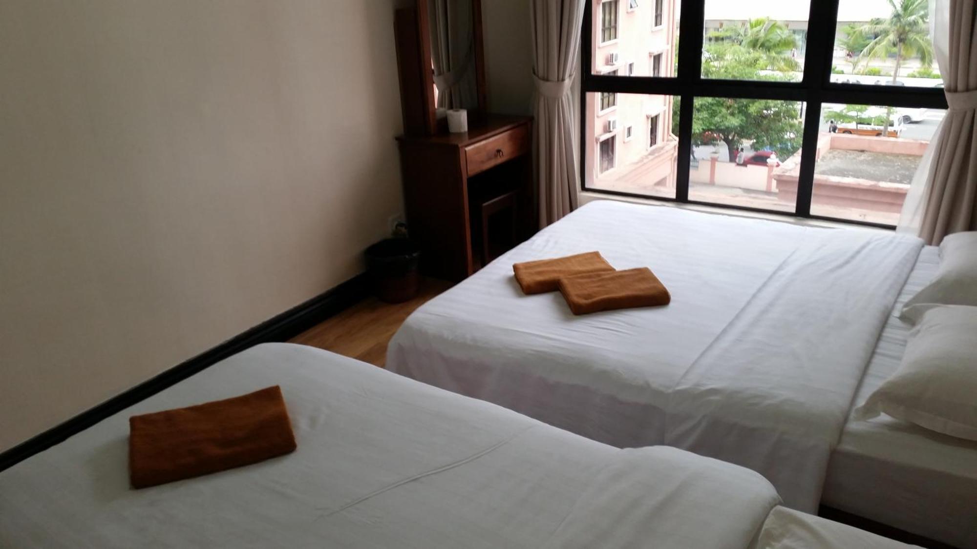 Marina Court Kota Kinabalu- Bigger Group Stay Together- 6 Bedroom Apartments Exteriör bild